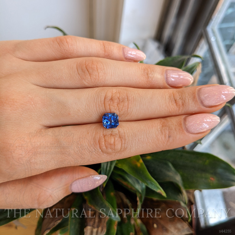 3.10 Ct. Blue Sapphire from Ceylon (Sri Lanka)
