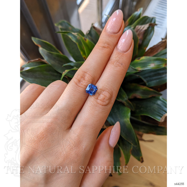 3.10 Ct. Blue Sapphire from Ceylon (Sri Lanka)