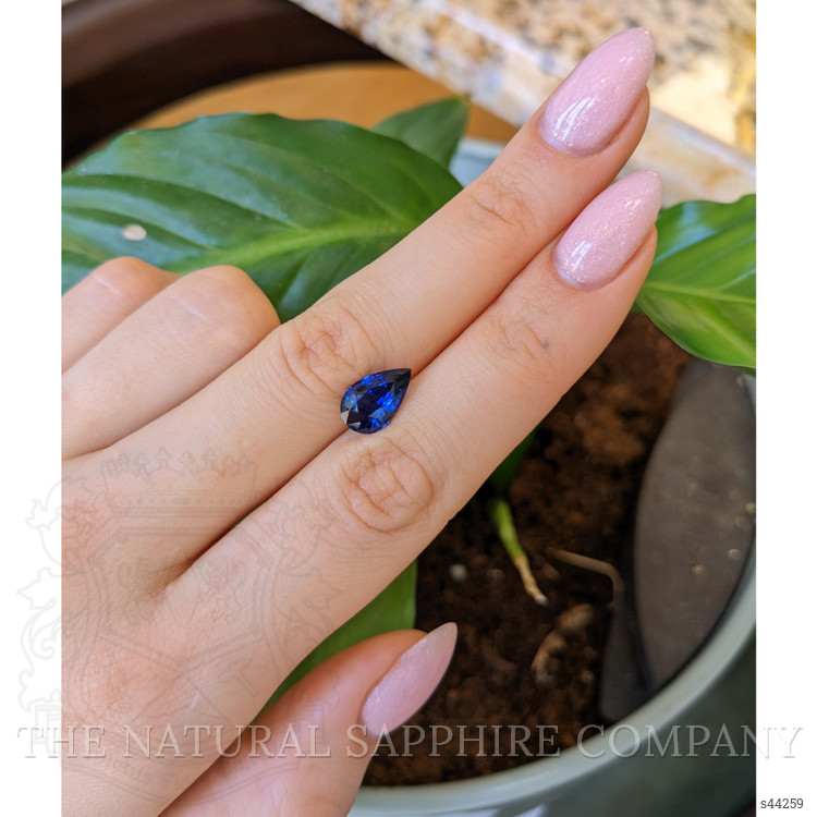 3.03 Ct. Blue Sapphire from Ceylon (Sri Lanka)