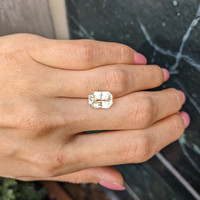 5.39 Ct. Yellow Sapphire from Ceylon (Sri Lanka) Life Style