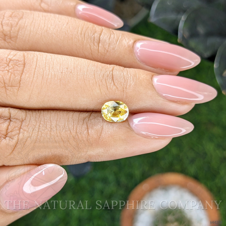 1.06 Ct. Yellow Sapphire from Ceylon (Sri Lanka)