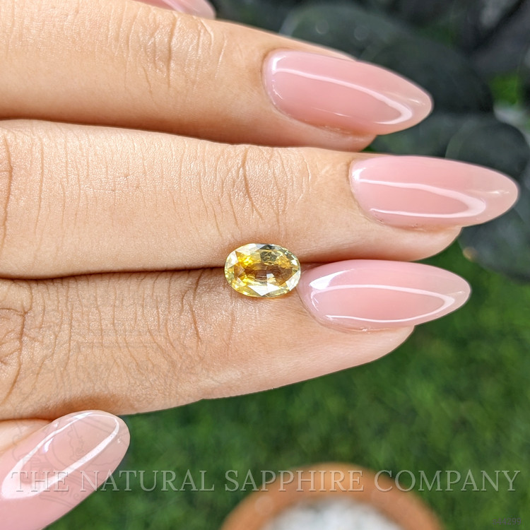 1.08 Ct. Yellow Sapphire from Ceylon (Sri Lanka)