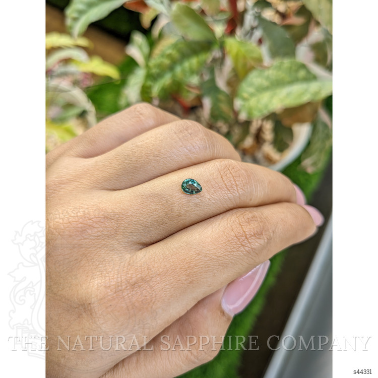 0.56 Ct. Bluish Green Sapphire from Ceylon (Sri Lanka)