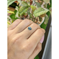 1.05 Ct. Greenish Blue Sapphire from Ceylon (Sri Lanka) Life Style