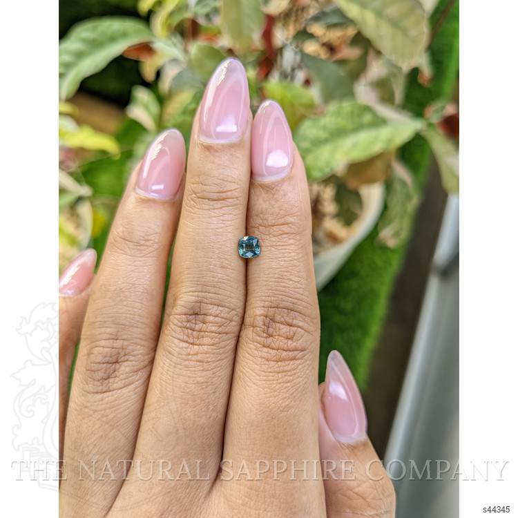 0.48 Ct. Greenish Blue Sapphire from Ceylon (Sri Lanka)