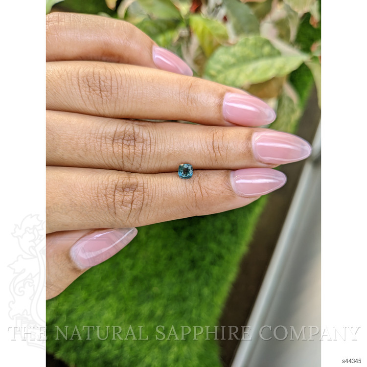 0.48 Ct. Greenish Blue Sapphire from Ceylon (Sri Lanka)