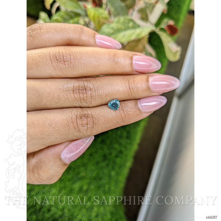 0.89 Ct. Bluish Green Sapphire from Ceylon (Sri Lanka)