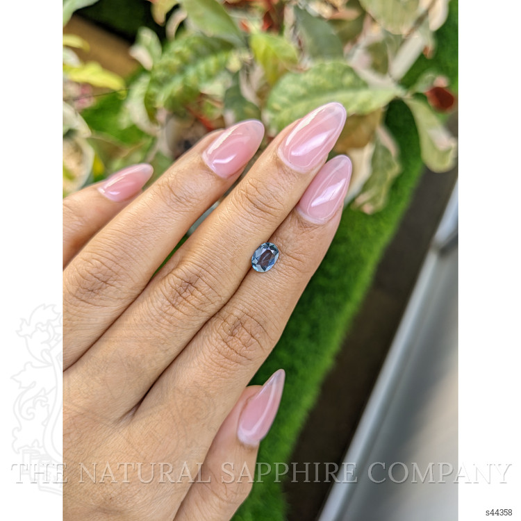 0.91 Ct. Greenish Blue Sapphire from Ceylon (Sri Lanka)
