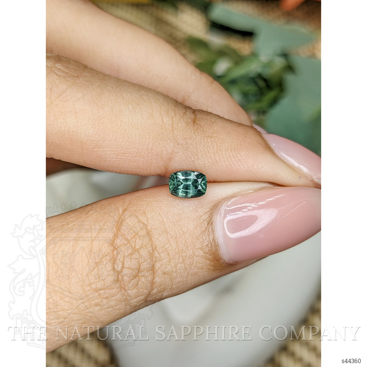 0.66 Ct. Bluish Green Sapphire from Ceylon (Sri Lanka)