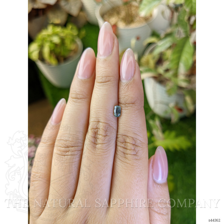 0.58 Ct. Green Sapphire from Ceylon (Sri Lanka)