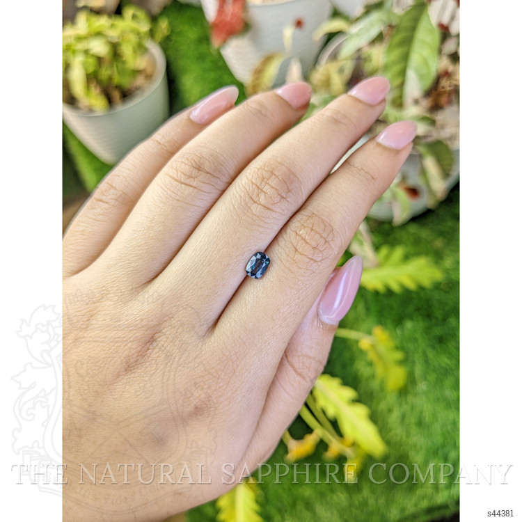 0.84 Ct. Greenish Blue Sapphire from Ceylon (Sri Lanka)