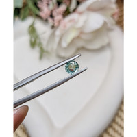 0.79 Ct. Green Sapphire from Ceylon (Sri Lanka) Life Style