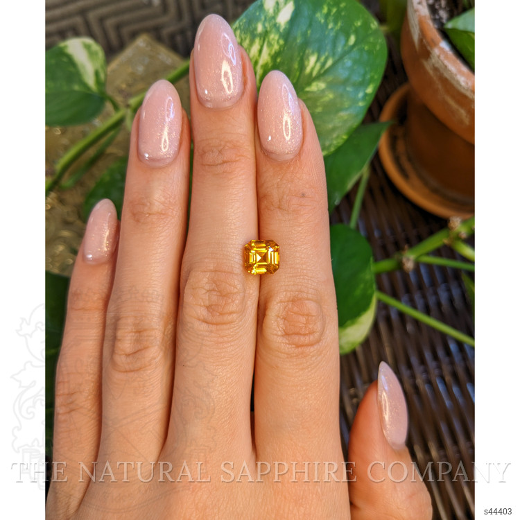 3.05 Ct. Yellowish Orange Sapphire from Ceylon (Sri Lanka)