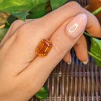 11.41 Ct. Orange Sapphire from Ceylon (Sri Lanka) Life Style