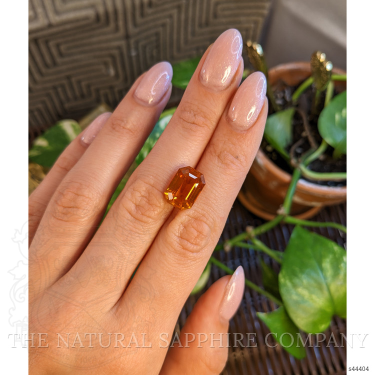 11.41 Ct. Orange Sapphire from Ceylon (Sri Lanka)