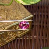 4.01 Ct. Pink Sapphire from Madagascar Life Style