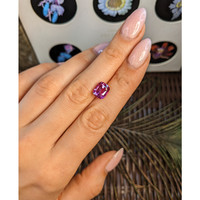 5.13 Ct. Pink Sapphire from Ceylon (Sri Lanka) Life Style