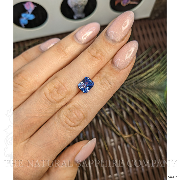3.01 Ct. Blue Sapphire from Ceylon (Sri Lanka)