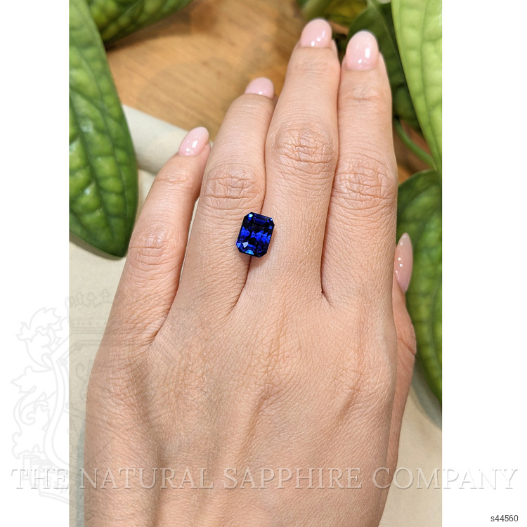 4.50 Ct. Blue Sapphire from Ceylon (Sri Lanka)