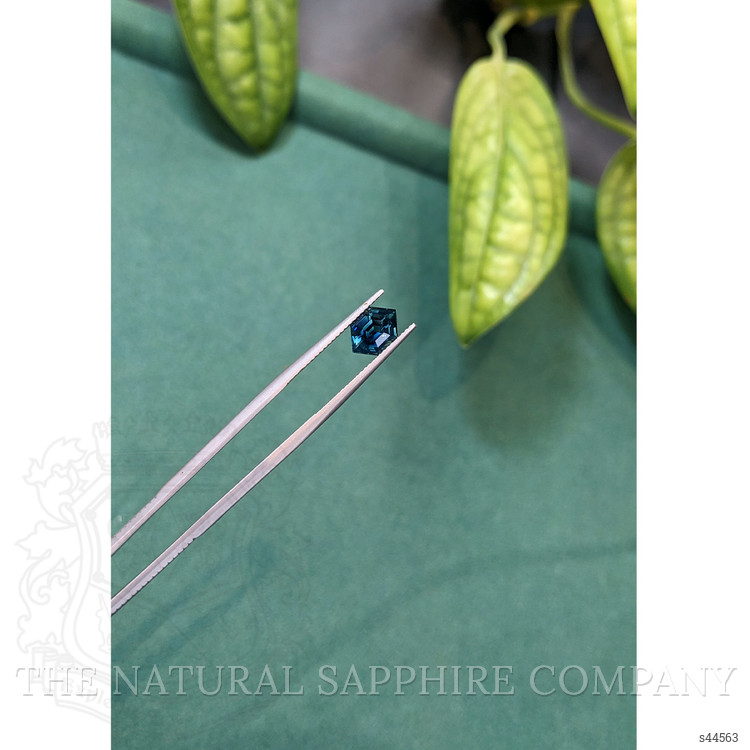 2.07 Ct. Bluish Green Sapphire from Ceylon (Sri Lanka)