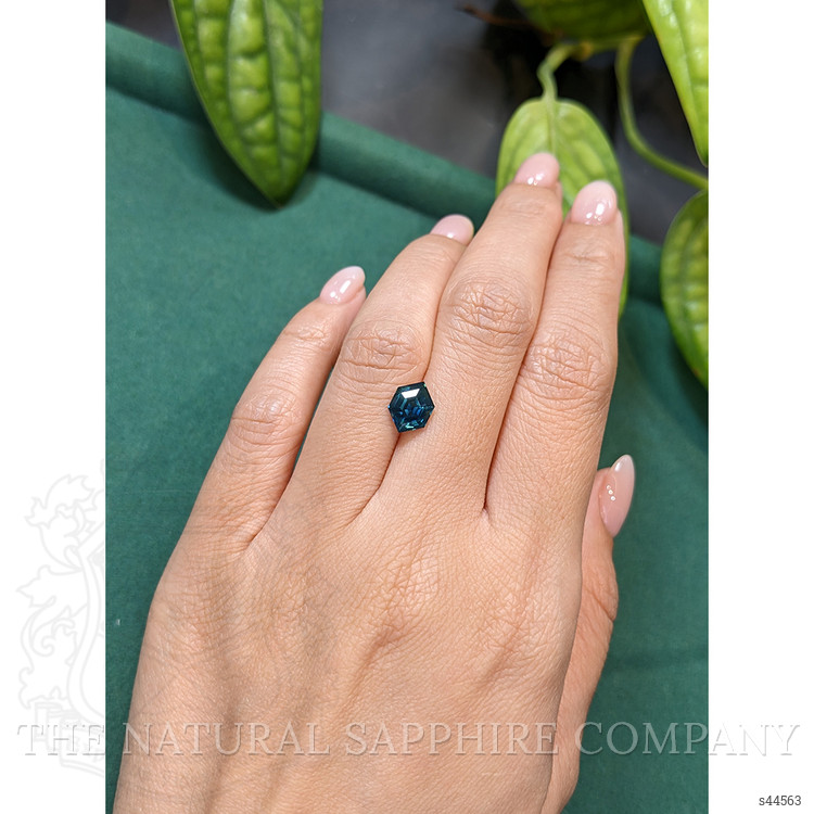 2.07 Ct. Bluish Green Sapphire from Ceylon (Sri Lanka)