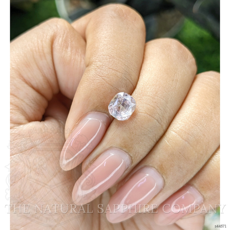 2.05 Ct. Pink Sapphire from Ceylon (Sri Lanka)