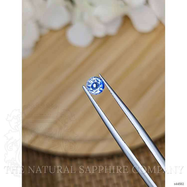 0.75 Ct. Blue Sapphire from Ceylon (Sri Lanka)
