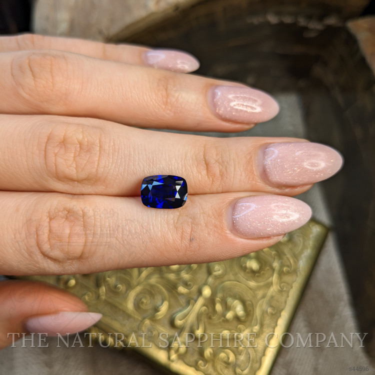 4.56 Ct. Blue Sapphire from Ceylon (Sri Lanka)
