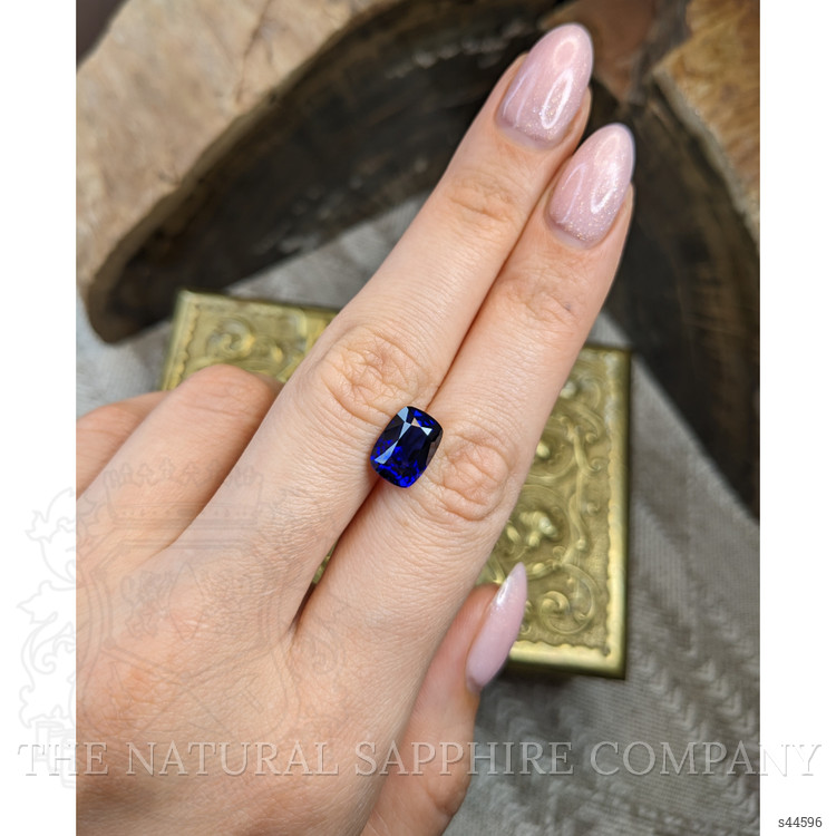 4.56 Ct. Blue Sapphire from Ceylon (Sri Lanka)