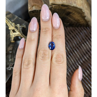 4.26 Ct. Blue Sapphire from Ceylon (Sri Lanka) Life Style