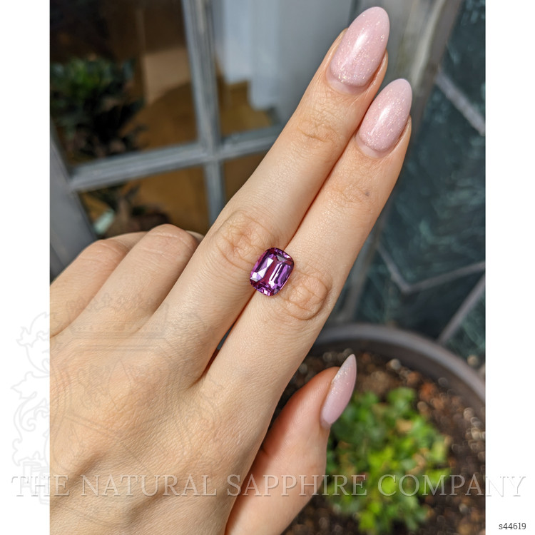 5.06 Ct. Purplish Pink Sapphire from Ceylon (Sri Lanka)