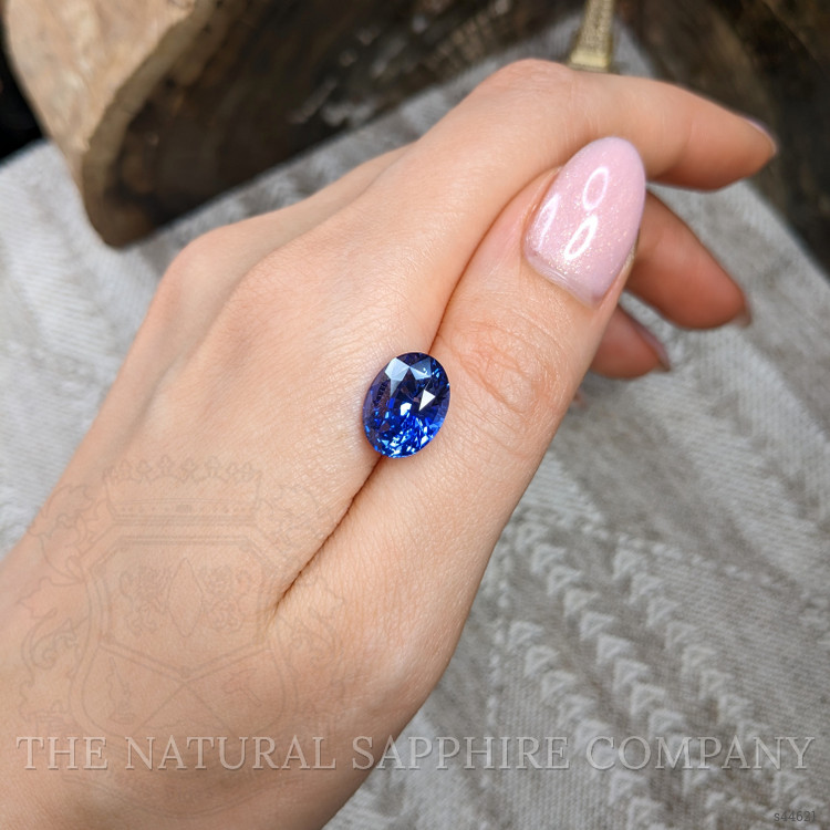 7.57 Ct. Blue Sapphire from Ceylon (Sri Lanka)