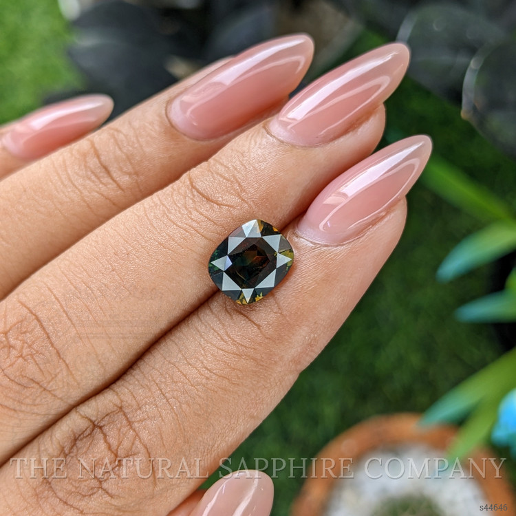 3.20 Ct. Bi Color / Parti Sapphire from Madagascar