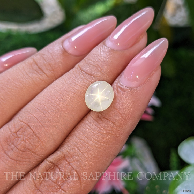 3.57 Ct. Yellow Star Sapphire from Ceylon (Sri Lanka)