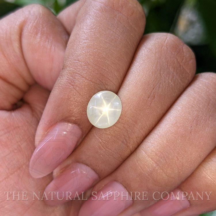 3.57 Ct. Yellow Star Sapphire from Ceylon (Sri Lanka)