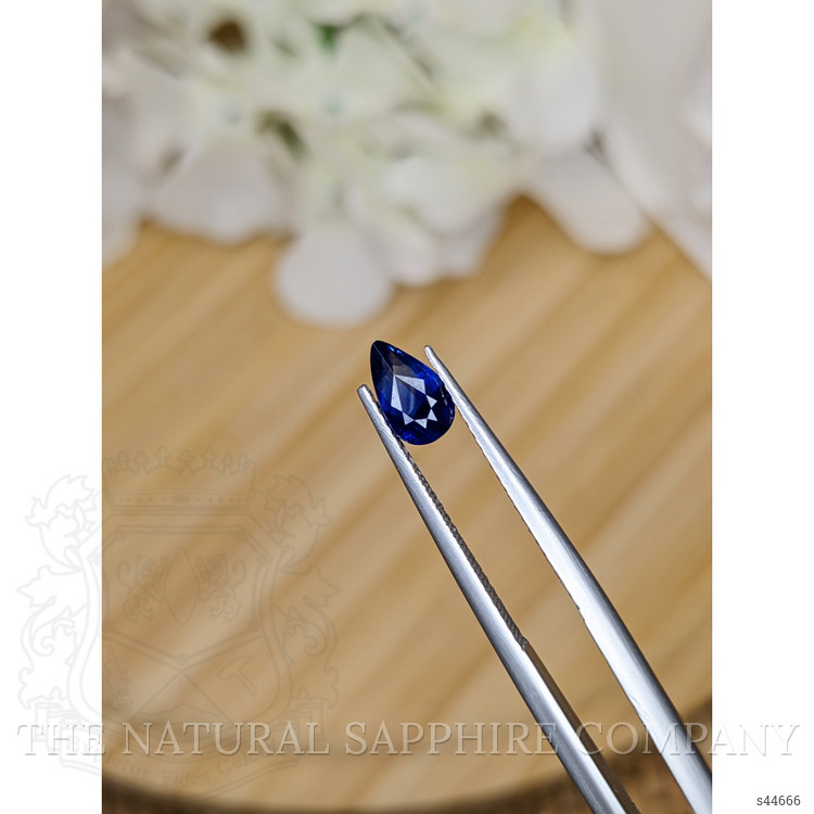 0.99 Ct. Blue Sapphire from Ceylon (Sri Lanka)