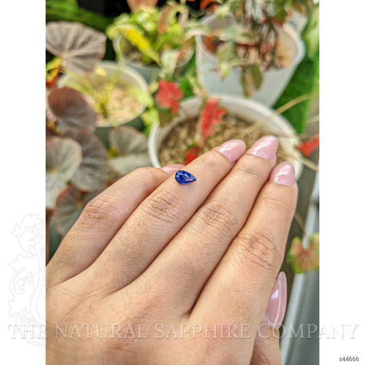 0.99 Ct. Blue Sapphire from Ceylon (Sri Lanka)