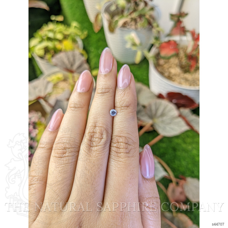 0.38 Ct. Violet Sapphire from Ceylon (Sri Lanka)