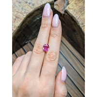 3.06 Ct. Pink Sapphire from Ceylon (Sri Lanka) Life Style