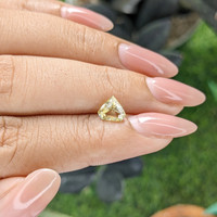 1.01 Ct. Yellow Sapphire from Ceylon (Sri Lanka) Life Style