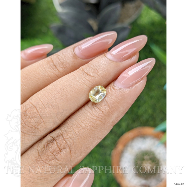 1.09 Ct. Yellow Sapphire from Ceylon (Sri Lanka)