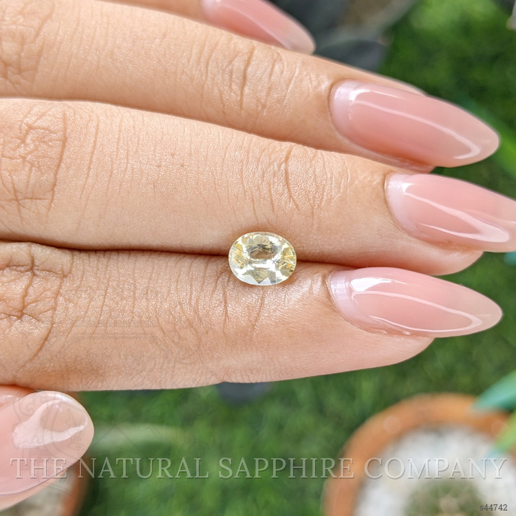1.09 Ct. Yellow Sapphire from Ceylon (Sri Lanka)
