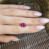 4.15 Ct. Purplish Pink Sapphire from Madagascar Life Style