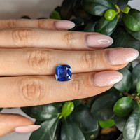 5.08 Ct. Blue Sapphire from Ceylon (Sri Lanka) Life Style