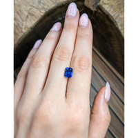 3.58 Ct. Blue Sapphire from Ceylon (Sri Lanka) Life Style