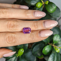 3.64 Ct. Pink Sapphire from Ceylon (Sri Lanka) Life Style