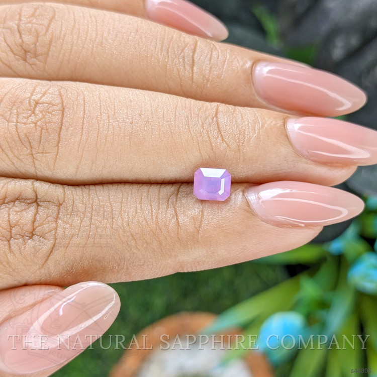 1.02 Ct. Pinkish Purple Sapphire from Africa