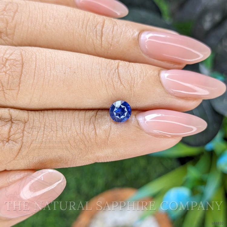 1.03 Ct. Blue Sapphire from Africa