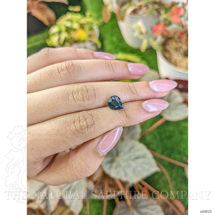 2.31 Ct. Bluish Green Sapphire from Ceylon (Sri Lanka)