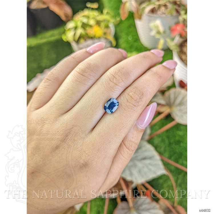 3.19 Ct. Greenish Blue Sapphire from Ceylon (Sri Lanka)